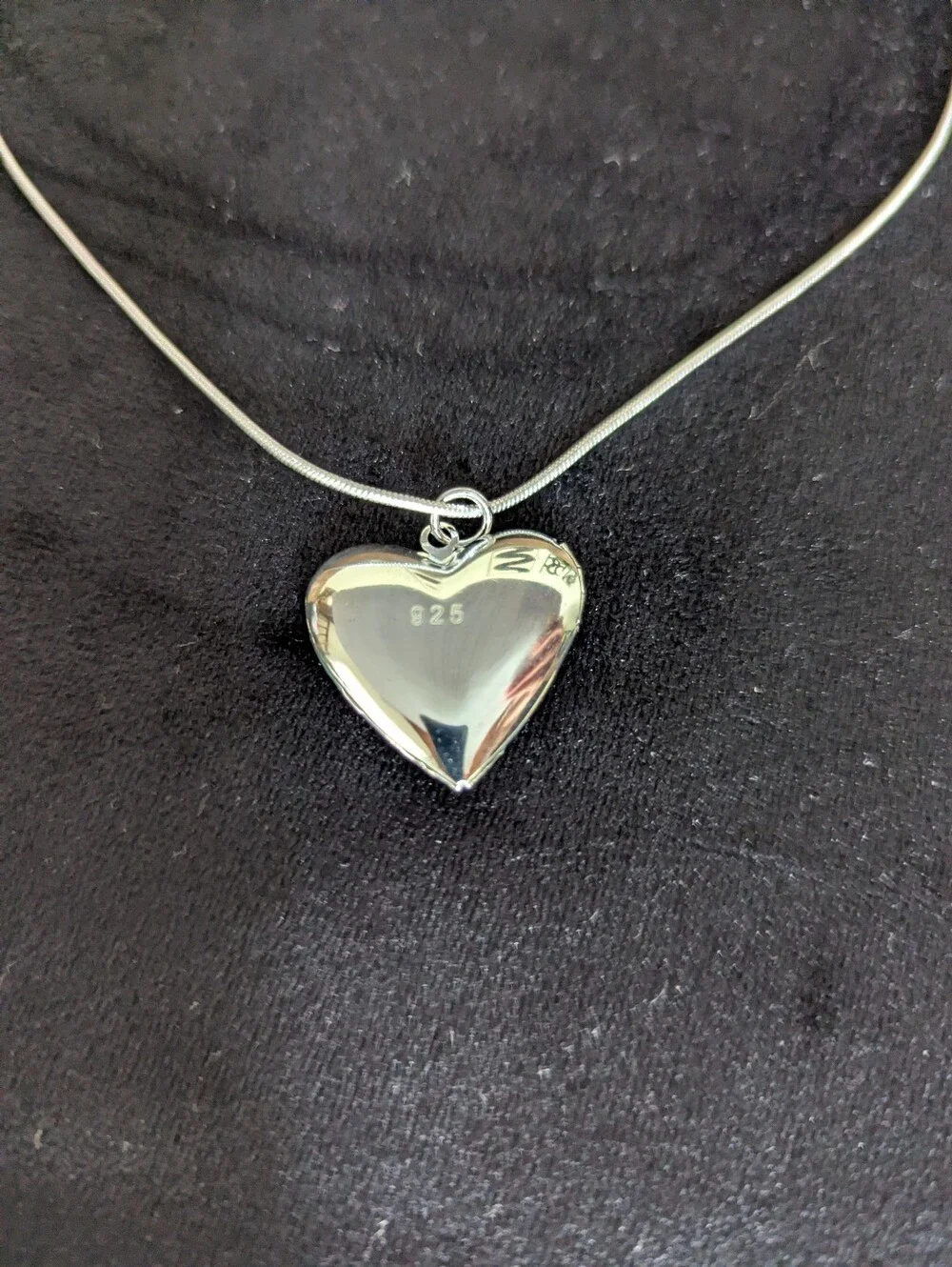 925 Silver Heart Locket Pendant Necklace Intricate Jewelry